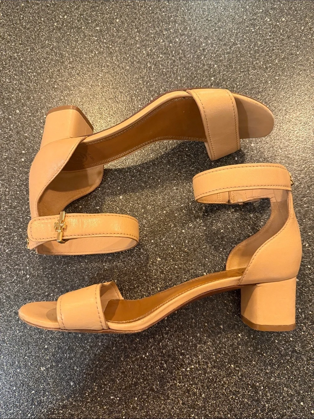 Women’s Tory Burch Tan Leather Tana Ankle-Strap Sandals - size 8.5